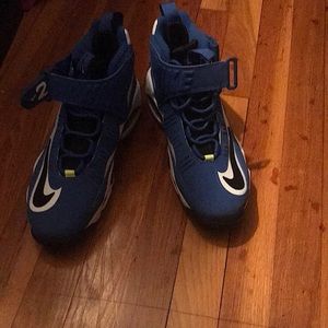 Griffis is the shoe name and I am selling them because. I never wear them.